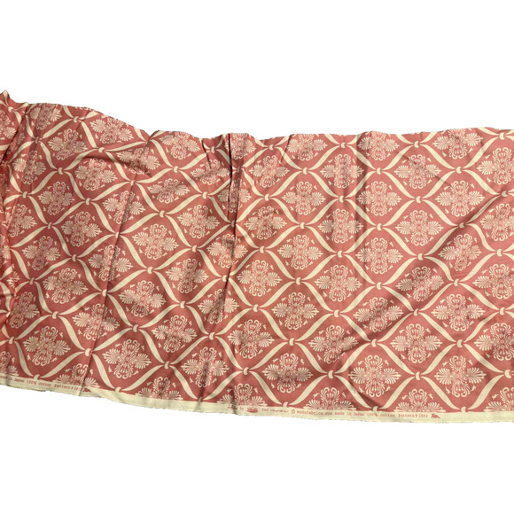 JUBILEE #2852 Pink White MEDALLION BY BUNNY HILL DESIGNS FOR MODA 72x132" - Picture 1 of 2